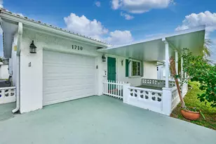 1710 SW 22nd St, Boynton Beach, FL 33426 - Photo 3