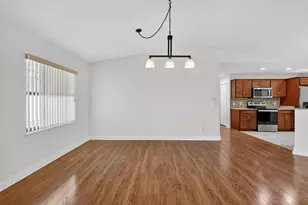 35 S Alhambra Ln, Port Saint Lucie, FL 34952 - Photo 13