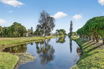 35 S Alhambra Lane, Port Saint Lucie, FL 34952 - Photo 3