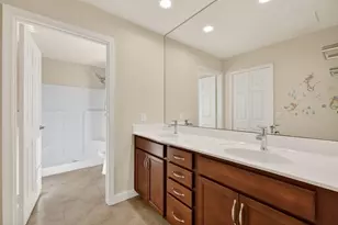 35 S Alhambra Ln, Port Saint Lucie, FL 34952 - Photo 23