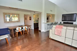 318 NE Golfview Circle, Stuart, FL 34996 - Photo 11