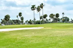 318 NE Golfview Circle, Stuart, FL 34996 - Photo 5