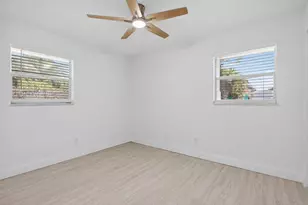 208 NE 14th Ave, Pompano Beach, FL 33060 - Photo 17