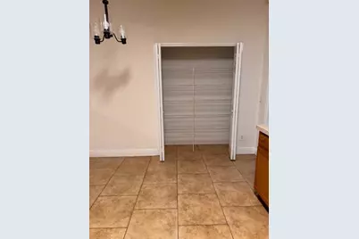 237 SW Grove Avenue, Port Saint Lucie, FL 34983 - Photo 9