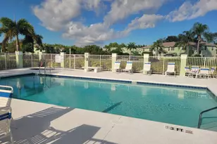 2054 SE Wild Meadow Cir, Port Saint Lucie, FL 34952 - Photo 17