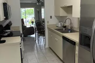 2054 SE Wild Meadow Cir, Port Saint Lucie, FL 34952 - Photo 7