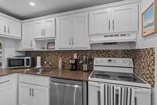 750 NE Spanish River Blvd, Boca Raton, FL 33431 - Photo 21