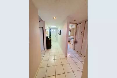 4735 Lucerne Lakes Boulevard #410, Lake Worth, FL 33467 - Photo 5