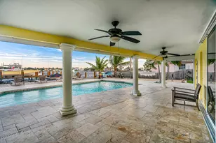 844 East Dr, Boynton Beach, FL 33435 - Photo 15