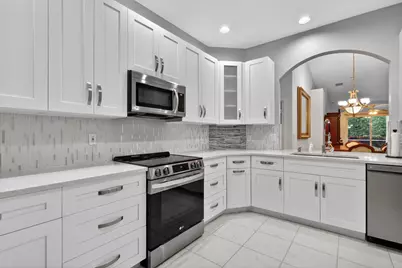 10564 Royal Caribbean Circle, Boynton Beach, FL 33437 - Photo 9