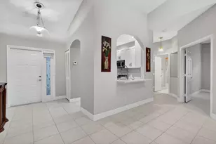 10564 Royal Caribbean Cir, Boynton Beach, FL 33437 - Photo 5