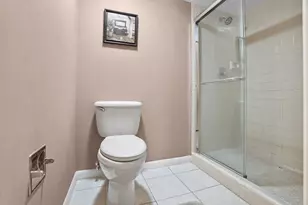 6061 Balboa Cir, Boca Raton, FL 33433 - Photo 9