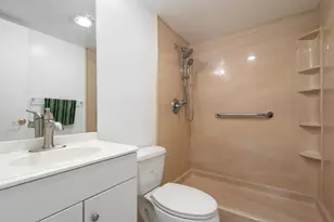 3000 Sunrise Lakes Dr E, Sunrise, FL 33322 - Photo 23