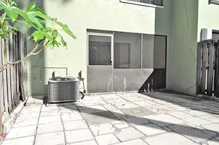 5040 Society Pl E, West Palm Beach, FL 33415 - Photo 13