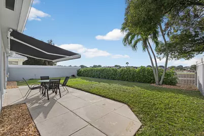 945 Bear Island Circle, West Palm Beach, FL 33409 - Photo 23