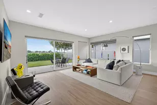 945 Bear Island Cir, West Palm Beach, FL 33409 - Photo 9