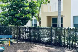 1527 NW 48th Ln, Boca Raton, FL 33431 - Photo 3