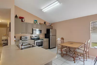 426 15th Lane SW, Vero Beach, FL 32962 - Photo 13