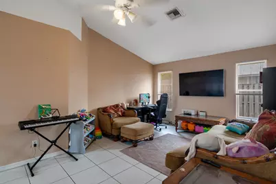 426 15th Lane SW, Vero Beach, FL 32962 - Photo 7