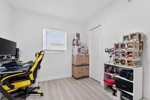 5909 Pinewood Ave, West Palm Beach, FL 33407 - Photo 21