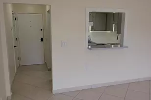 105 S Riverside Dr, Pompano Beach, FL 33062 - Photo 17