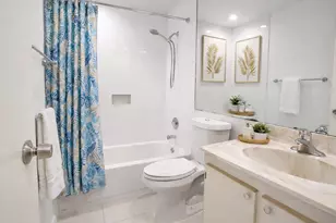 1203 Lakeview Dr E, Royal Palm Beach, FL 33411 - Photo 17