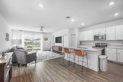 663 SE Lake Falls Street, Port Saint Lucie, FL 34984 - Photo 5