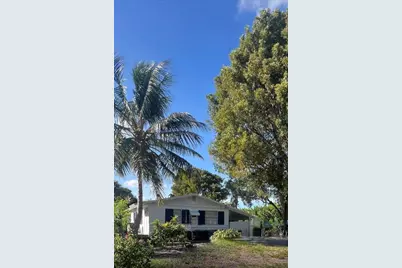 700 N Hepburn Avenue N, Jupiter, FL 33458 - Photo 3