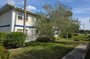 1503 SE Royal Green Cir, Port Saint Lucie, FL 34952 - Photo 21