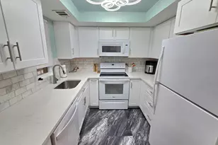 1503 SE Royal Green Cir, Port Saint Lucie, FL 34952 - Photo 3