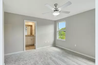 5694 SE Edgewater Circle, Stuart, FL 34997 - Photo 13