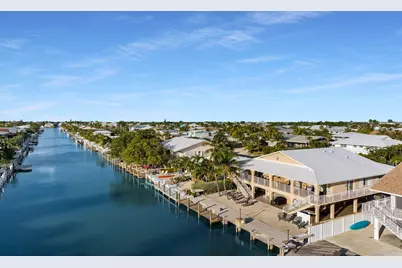 351 10th Street, Key Colony Beach, FL  - Photo 33