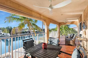 351 10th St, Key Colony Beach, FL - Photo 23