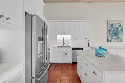 351 10th Street, Key Colony Beach, FL  - Photo 9