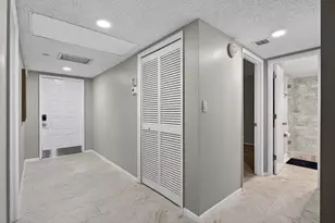 3503 Oaks Way, Pompano Beach, FL 33069 - Photo 9