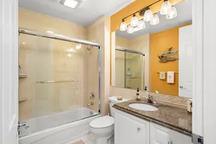 8 Harbour Isle Dr E, Fort Pierce, FL 34949 - Photo 13