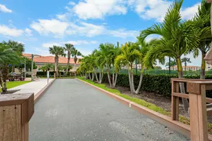 8 Harbour Isle Dr E, Fort Pierce, FL 34949 - Photo 35