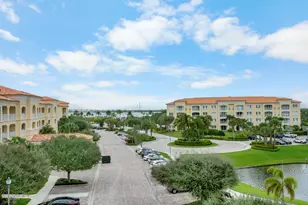 8 Harbour Isle Dr E, Fort Pierce, FL 34949 - Photo 25