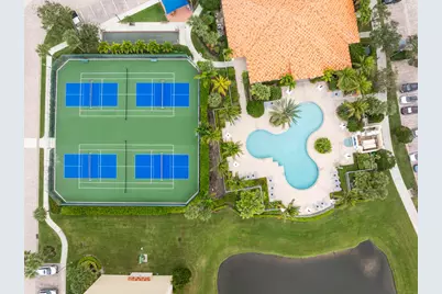8 Harbour Isle Drive E #Ph5, Fort Pierce, FL 34949 - Photo 7