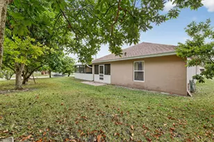 601 NW Riverside Dr, Port Saint Lucie, FL 34983 - Photo 37