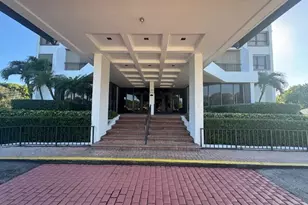 5600 N Flagler Dr, West Palm Beach, FL 33407 - Photo 3