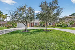 224 Orange Tree Dr, Atlantis, FL 33462 - Photo 3