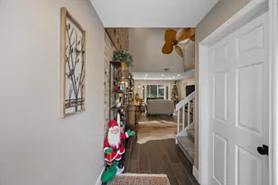 8878 SE Riverfront Terrace, Jupiter, FL 33469 - Photo 5