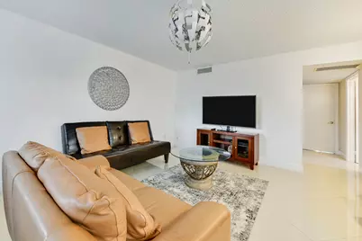 3100 Springdale Boulevard #314, Palm Springs, FL 33461 - Photo 3