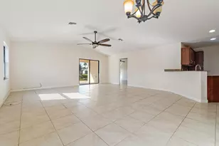 3 S Granada Ln, Port Saint Lucie, FL 34952 - Photo 9