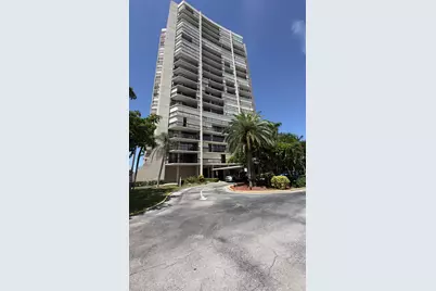 2425 Presidential Way #203, West Palm Beach, FL 33401 - Photo 1