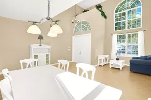 108 Devonshire Cir, Royal Palm Beach, FL 33414 - Photo 7