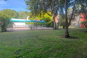 2208 S Cypress Bend Dr, Pompano Beach, FL 33069 - Photo 9