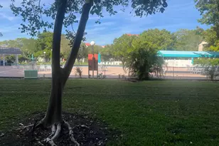 2208 S Cypress Bend Dr, Pompano Beach, FL 33069 - Photo 7