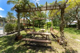 49 SE Sedona Cir, Stuart, FL 34994 - Photo 5